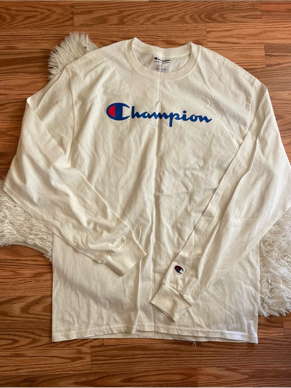Men’s Champion Long Sleeve Large *read description